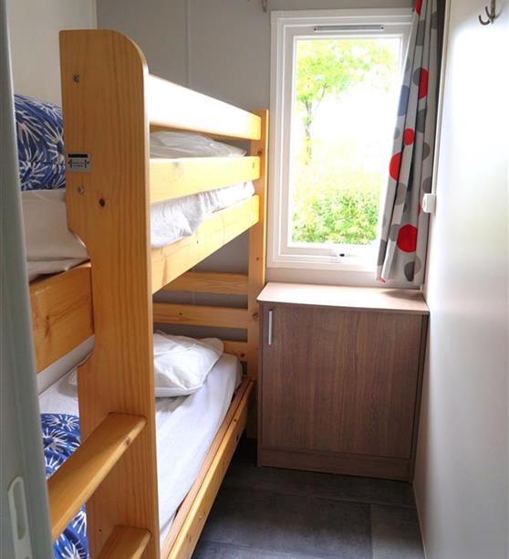Chambre lits superposés mobil home Héol camping Les Embruns Camoël entre Arzal, La Roche Bernard et Pénestin sud Morbihan