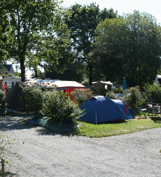 Emplacements caravane camping Les Embruns Camoël entre Arzal, La Roche Bernard et Pénestin sud Morbihan