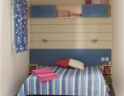 Chambre parentale mobil-home Matelot camping Les Embruns Camoël entre Arzal, La Roche Bernard et Pénestin sud Morbihan