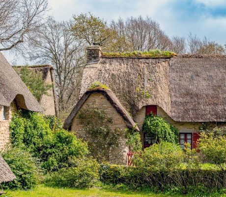 Kerhinet, Saint-Lyphard, Brittany, France: Thatched cottages in Kerhinet, Saint-Lyphard, Brittany, France: Thatched cottages in